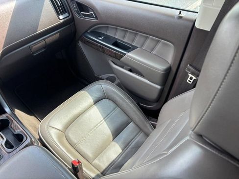 Used 2021 GMC Canyon Denali RWD image 15