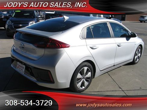 Used 2019 Hyundai Ioniq Plug-In Hybrid image 31