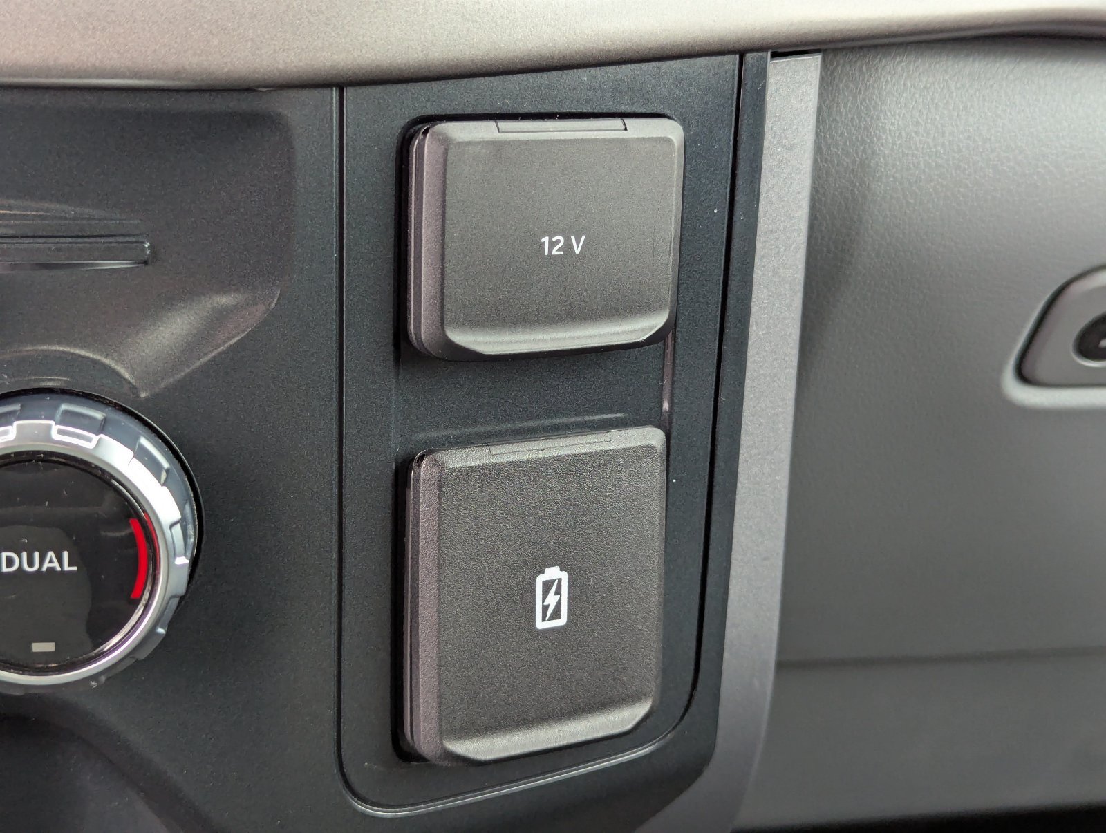 Used 2025 Ford F150 XLT w/ Equipment Group 301A Standard AWD/4WD image 32