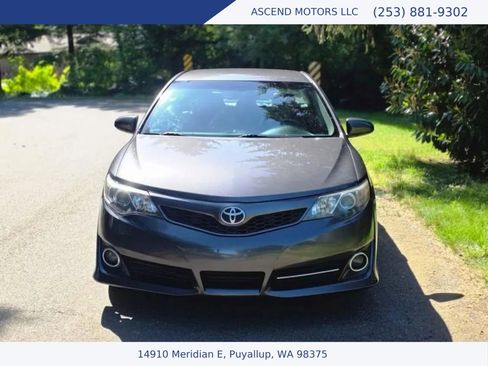 Used 2014 Toyota Camry SE FWD image 8