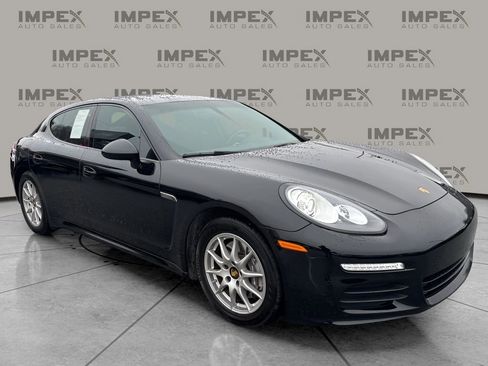 Used 2014 Porsche Panamera 4 image 7