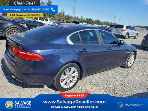 Used 2017 Jaguar XE Premium image 4