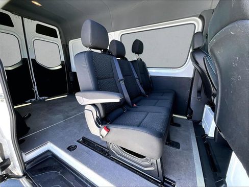 Used 2020 Mercedes-Benz Sprinter 2500 image 27