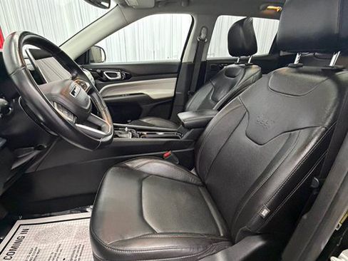 Used 2022 Jeep Compass Limited w/ Sun and Sound Group AWD/4WD image 11