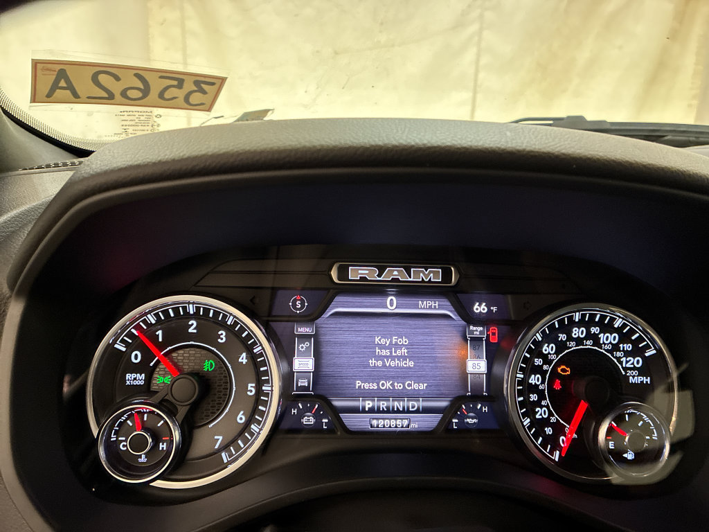 Used 2022 RAM 1500 Big Horn AWD/4WD image 12