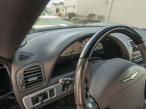 Used 2002 Ford Thunderbird Deluxe image 36