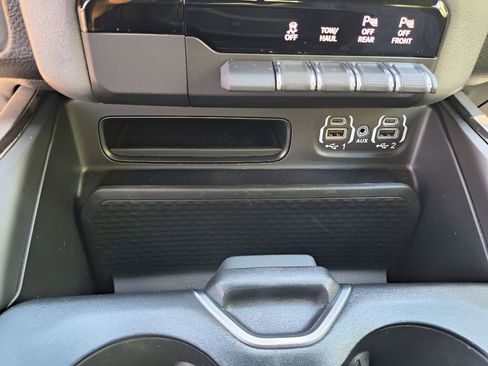 Used 2023 RAM 1500 Big Horn AWD/4WD image 22