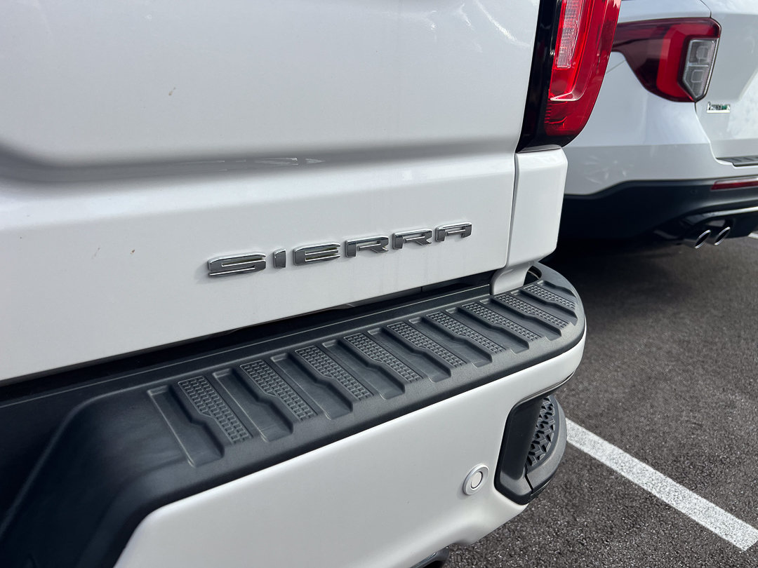 Used 2023 GMC Sierra 1500 Denali AWD/4WD image 6
