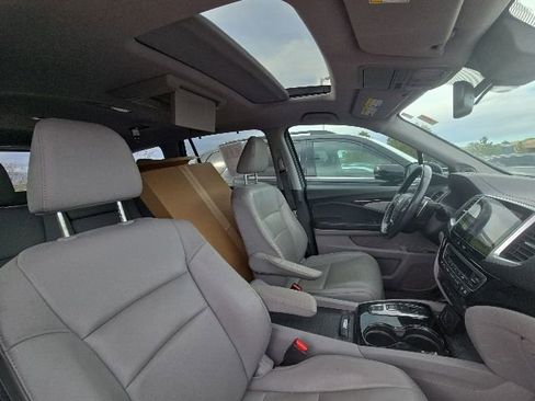 Used 2018 Honda Pilot Touring image 13