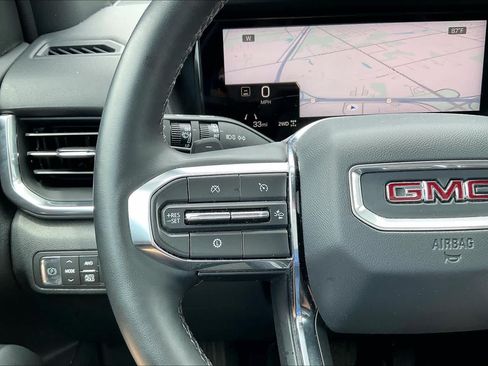 Used 2025 GMC Terrain Elevation AWD/4WD image 23