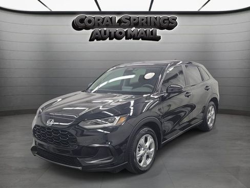 Used 2024 Honda HR-V LX image 3