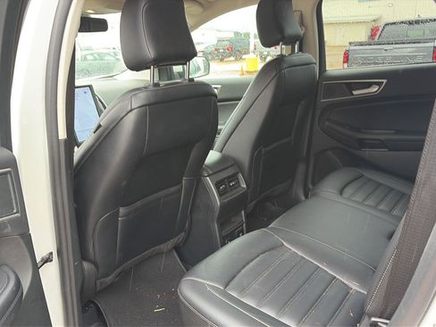 Used 2024 Ford Edge SEL w/ Convenience Package AWD/4WD image 4