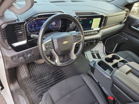 Used 2025 Chevrolet Silverado 1500 LT RWD image 8