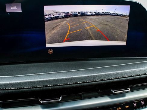 Used 2024 Cadillac XT4 Premium Luxury image 19