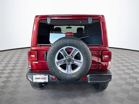 Used 2021 Jeep Wrangler Unlimited Sahara AWD/4WD image 8
