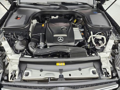 Used 2019 Mercedes-Benz GLC 300 image 16