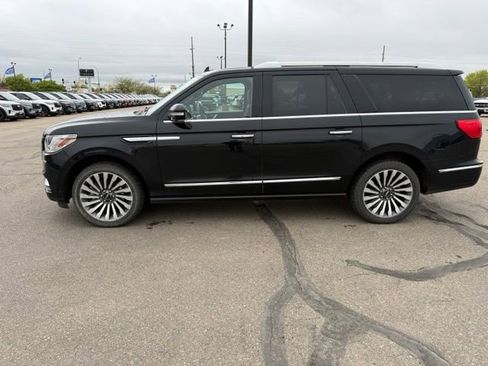 Used 2018 Lincoln Navigator L Reserve w/ Technology Package AWD/4WD image 7