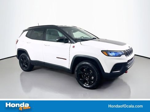 Used 2023 Jeep Compass Trailhawk image 1
