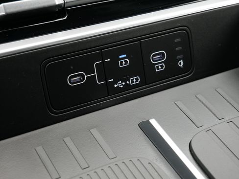 Certified 2026 Hyundai Santa Fe SEL AWD/4WD image 23