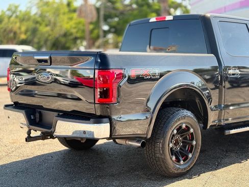 Used 2015 Ford F150 Lariat w/ Equipment Group 502A Luxury image 8