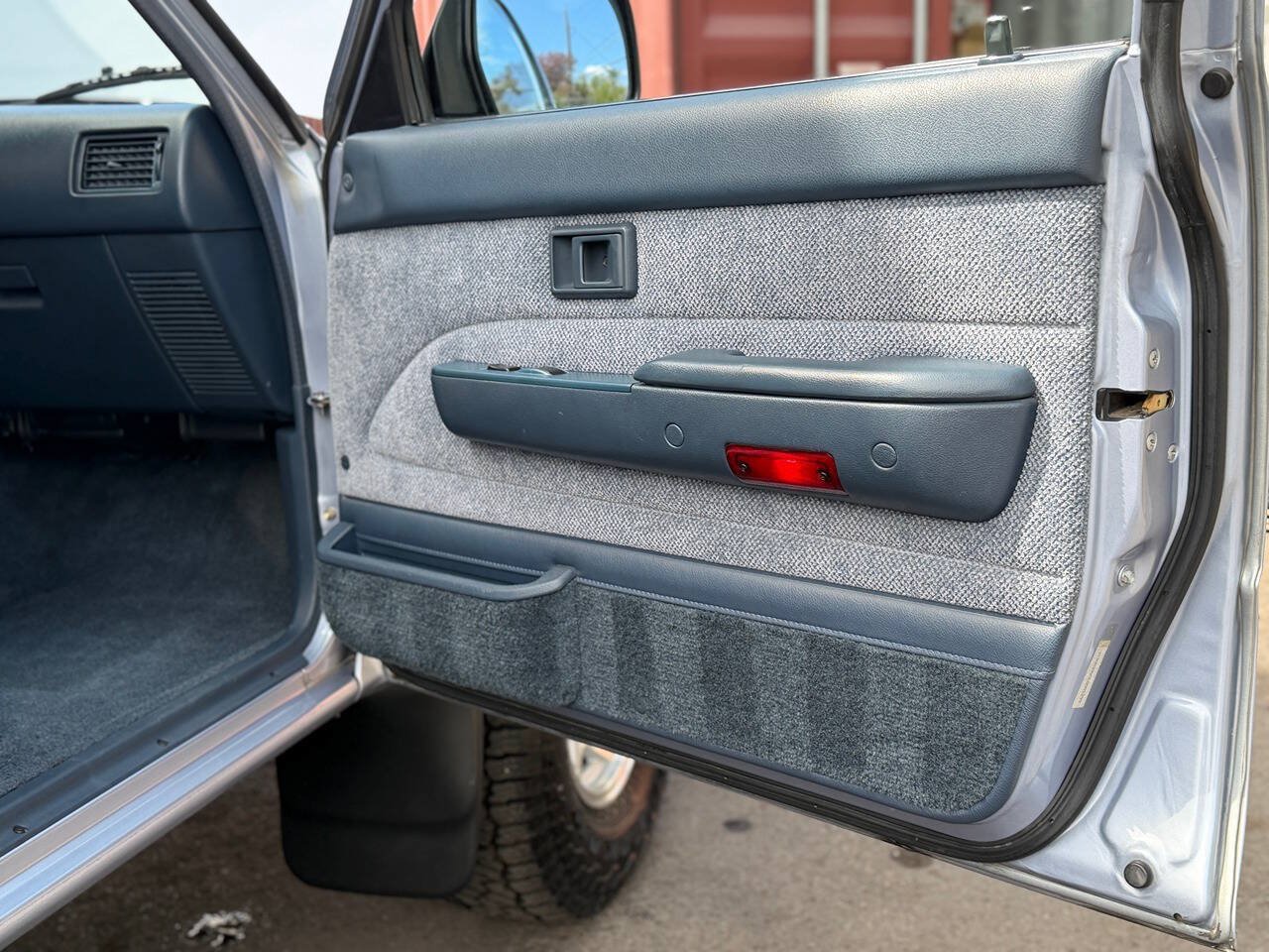 Used 1990 Toyota 4Runner SR5 AWD/4WD image 94