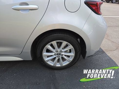 Used 2025 Toyota Corolla SE w/ SE Package FWD image 21