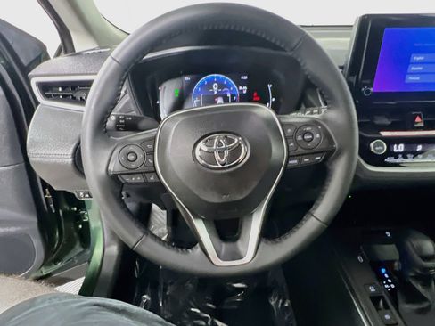 Used 2026 Toyota Corolla Cross LE FWD image 18
