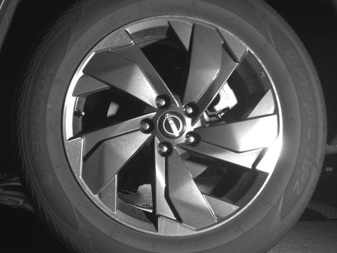 Used 2025 Nissan Rogue SV image 14