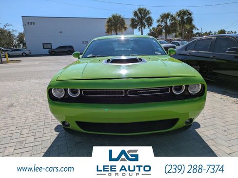 Used 2015 Dodge Challenger R/T w/ Quick Order Package 22B R/T image 7