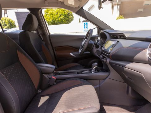 Used 2024 Nissan Kicks SR FWD image 27