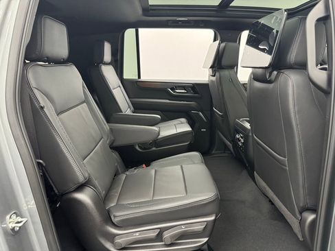New 2026 GMC Yukon XL Denali w/ Denali Reserve Package AWD/4WD image 41