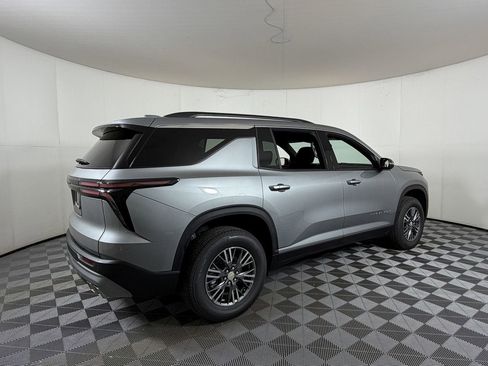 New 2026 Chevrolet Traverse LT w/ LPO, Floor Liner Package FWD image 4