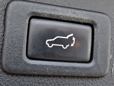 Used 2018 Subaru Outback 2.5i Premium AWD/4WD image 29