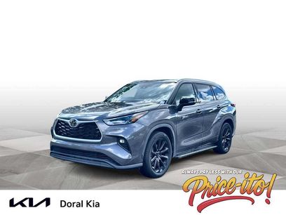 Used 2022 Toyota Highlander XLE