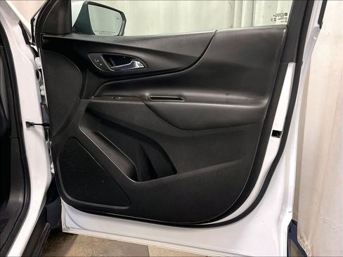 Used 2024 Chevrolet Equinox LT w/ LPO, Floor Liner Package image 12