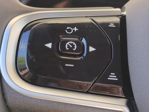 New 2026 Volvo XC90 B6 Plus image 24