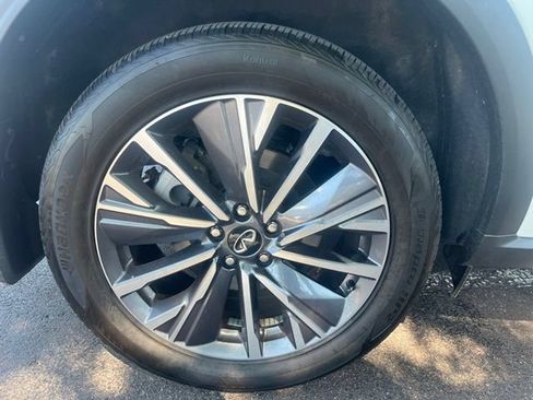 Certified 2026 INFINITI QX60 Luxe w/ Cargo Package AWD/4WD image 24