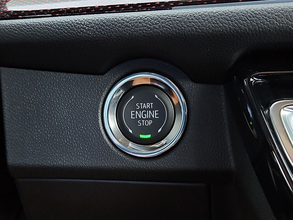 Used 2026 Chevrolet Traverse RS FWD image 26