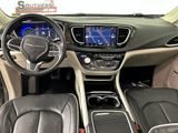 Used 2022 Chrysler Pacifica Limited image 2