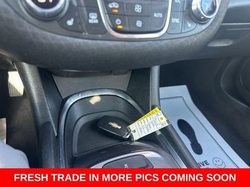 Used 2022 Chevrolet Malibu LT image 37