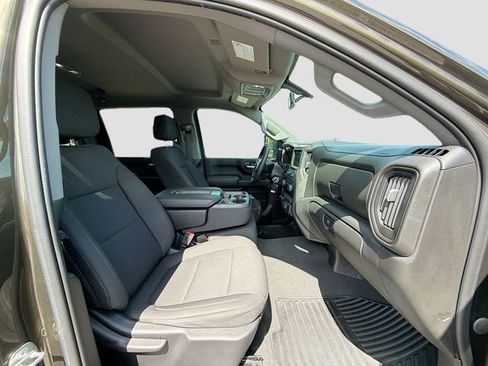 Used 2023 Chevrolet Silverado 2500 Custom w/ Custom Value Package image 14