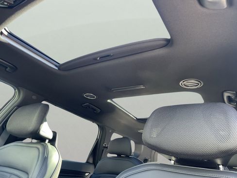 New 2026 Kia EV9 Land w/ Nightfall Edition Package image 19