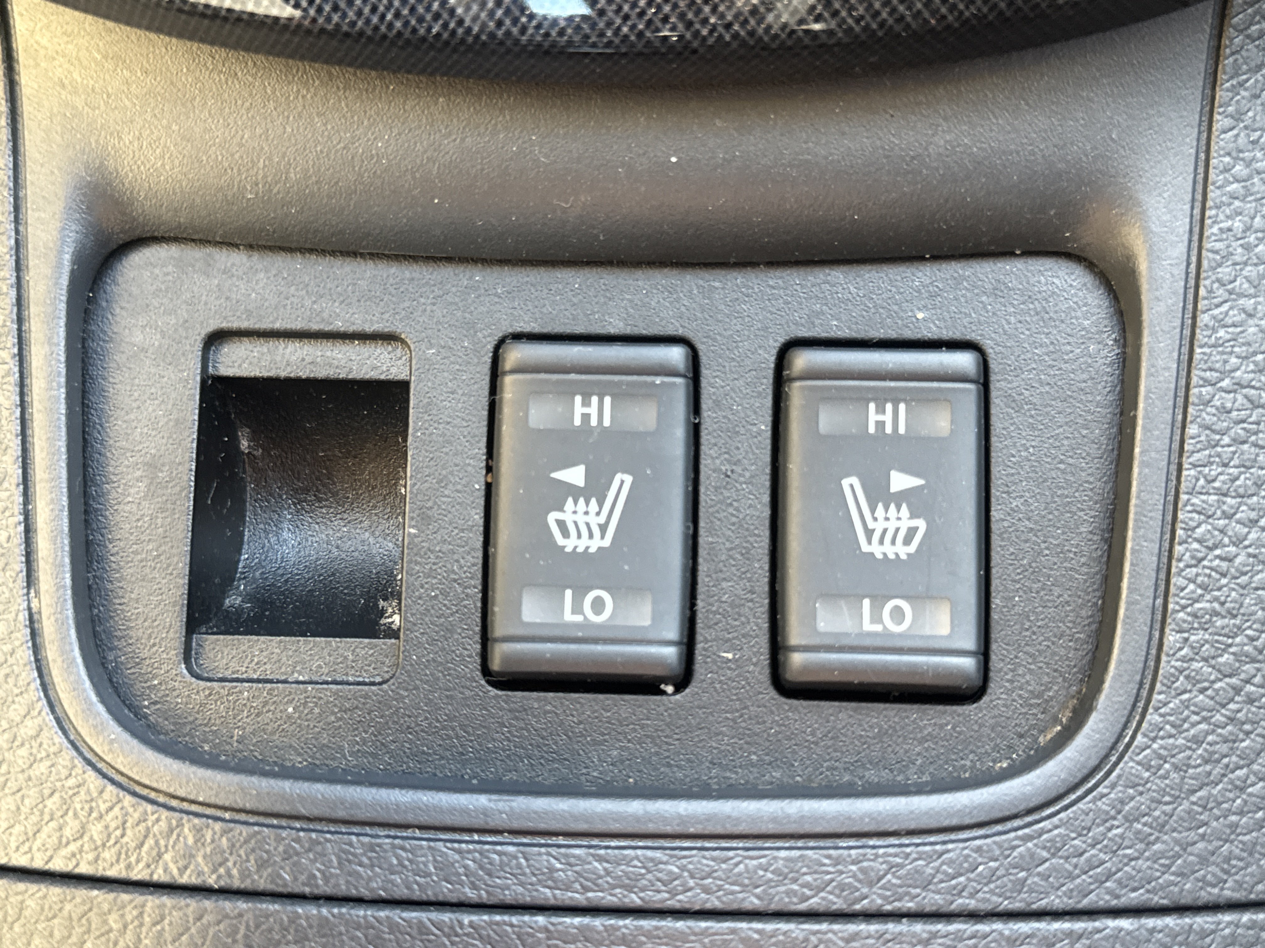 Used 2018 Nissan Sentra SR w/ SR Midnight Edition Package FWD image 14