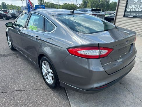 Used 2014 Ford Fusion SE w/ Equipment Group 202A FWD image 7