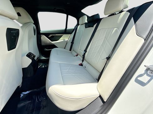New 2027 BMW 530i w/ Premium Package RWD image 21