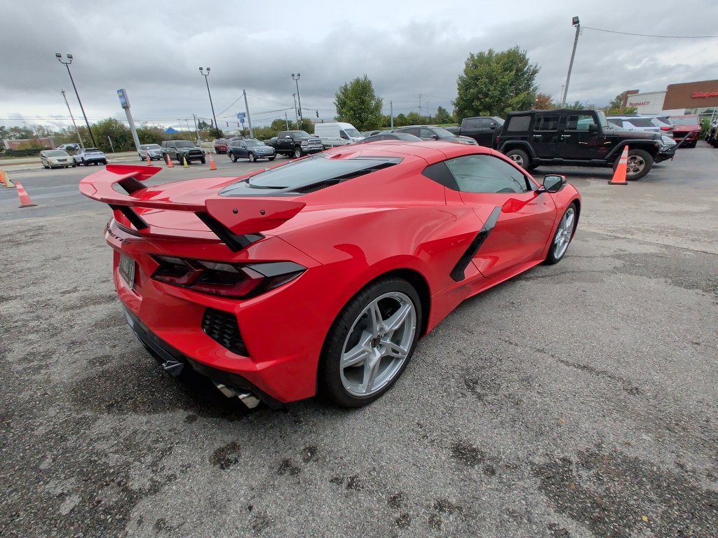 Used 2025 Chevrolet Corvette Stingray Coupe w/ 1LT RWD image 3