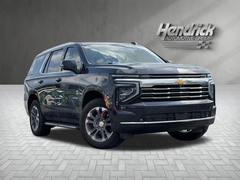 Used 2025 Chevrolet Tahoe LT w/ Comfort Package AWD/4WD image 2