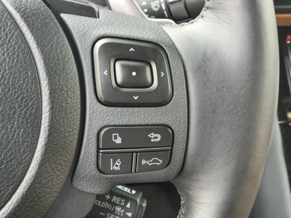 Used 2024 Lexus IS 300 w/ Comfort Package RWD image 22