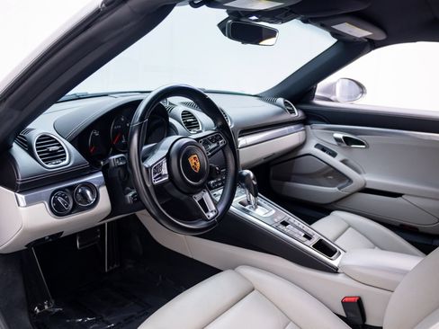 Used 2019 Porsche 718 Boxster GTS RWD image 4
