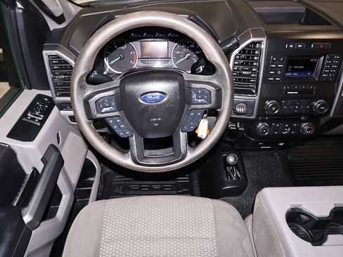 Certified 2017 Ford F550 4x4 Regular Cab Super Duty w/ XLT Value Package image 18